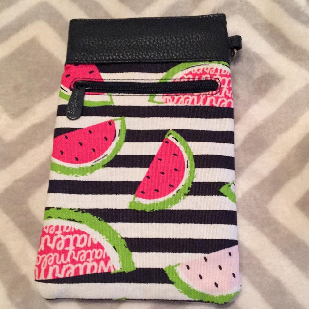 Thirty-one pinch top eyeglass case/wristlet with detachable strap